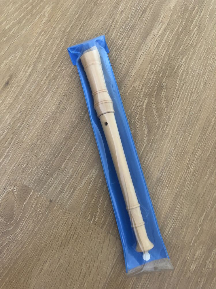 Flet drewniany instrument