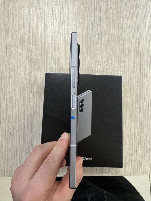 Samsung Galaxy Z Fold 6