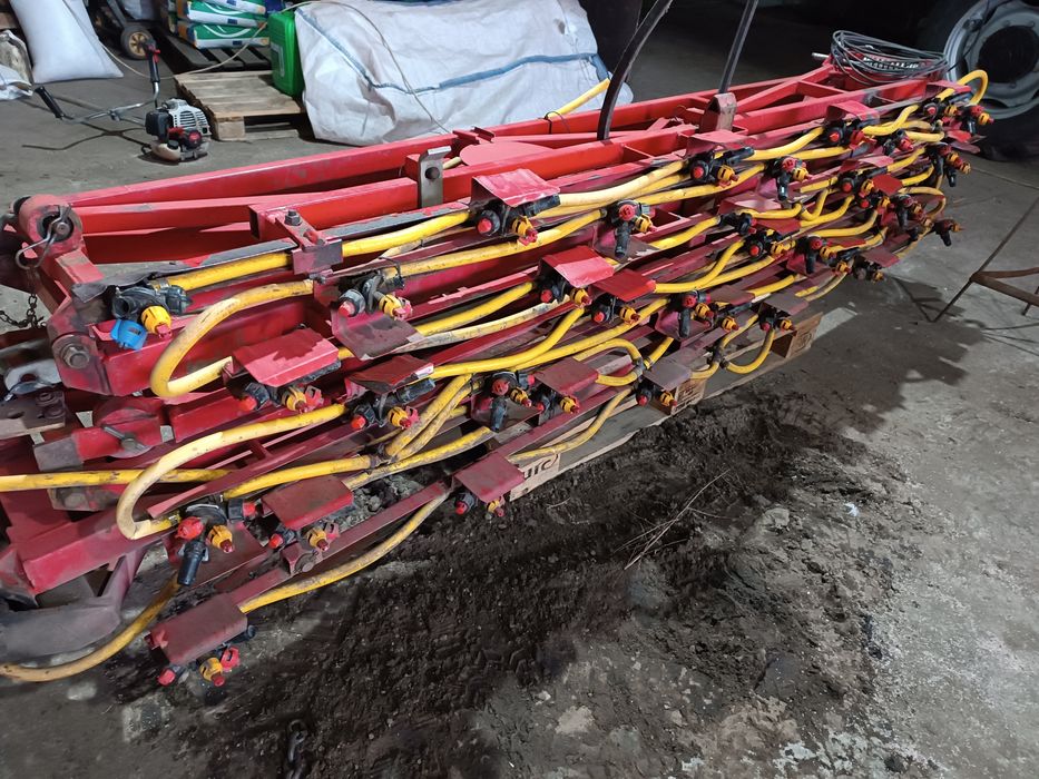 Продам крила на оприскувач Максус (Польського виробництва)