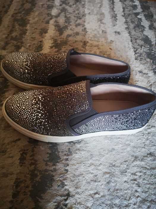 Kurt Geiger buty slip-on 38