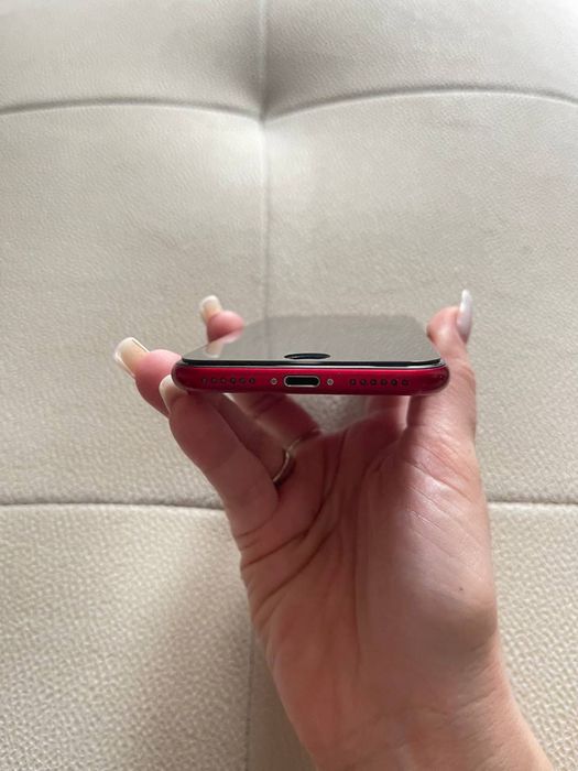 Продам Iphone Se 2022  128gb Red