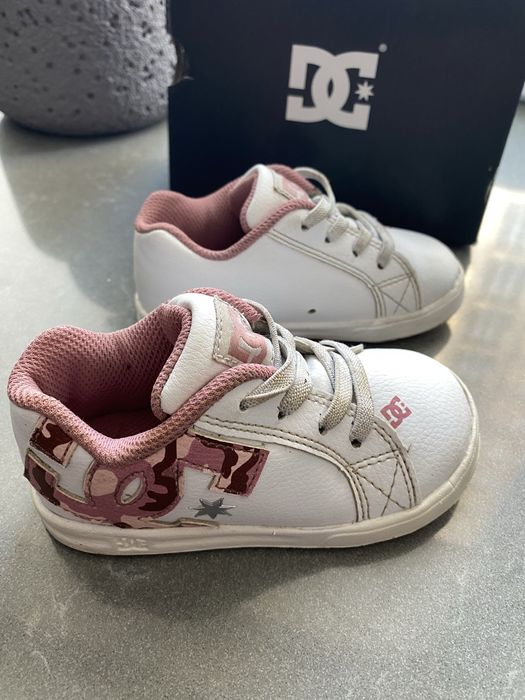 Кросівки DC дитячі 21.5 розмір