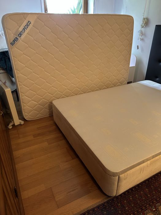 Sommier casal bom estado