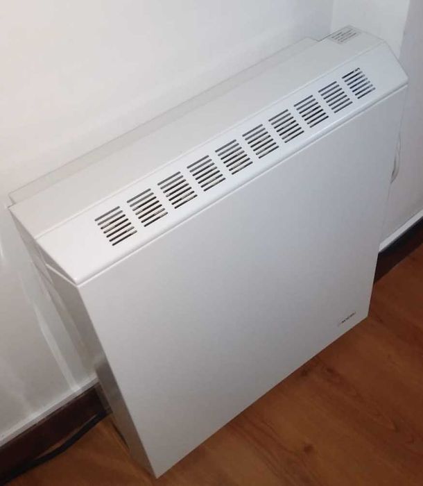 Conjunto de 4 Aquecedores Acumuladores em Muito Bom estado e barato