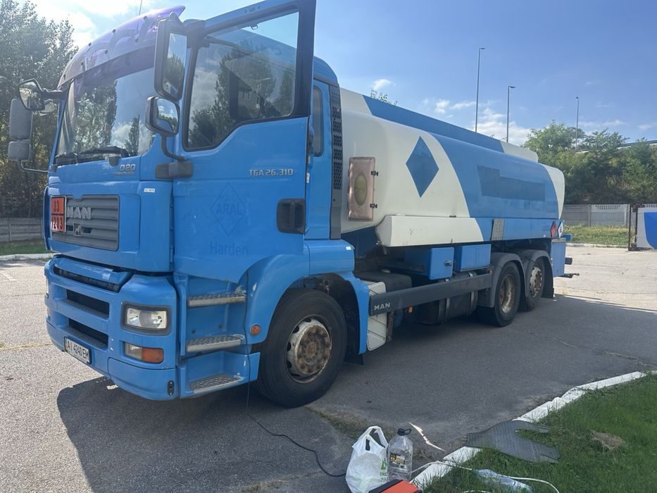 Продам бензовоз ман 18 640 кубов,3 секции