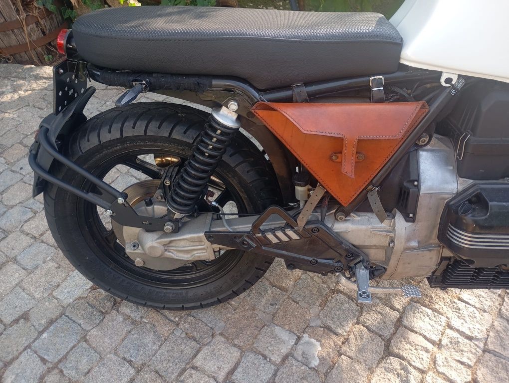 BMW mota.  KR100