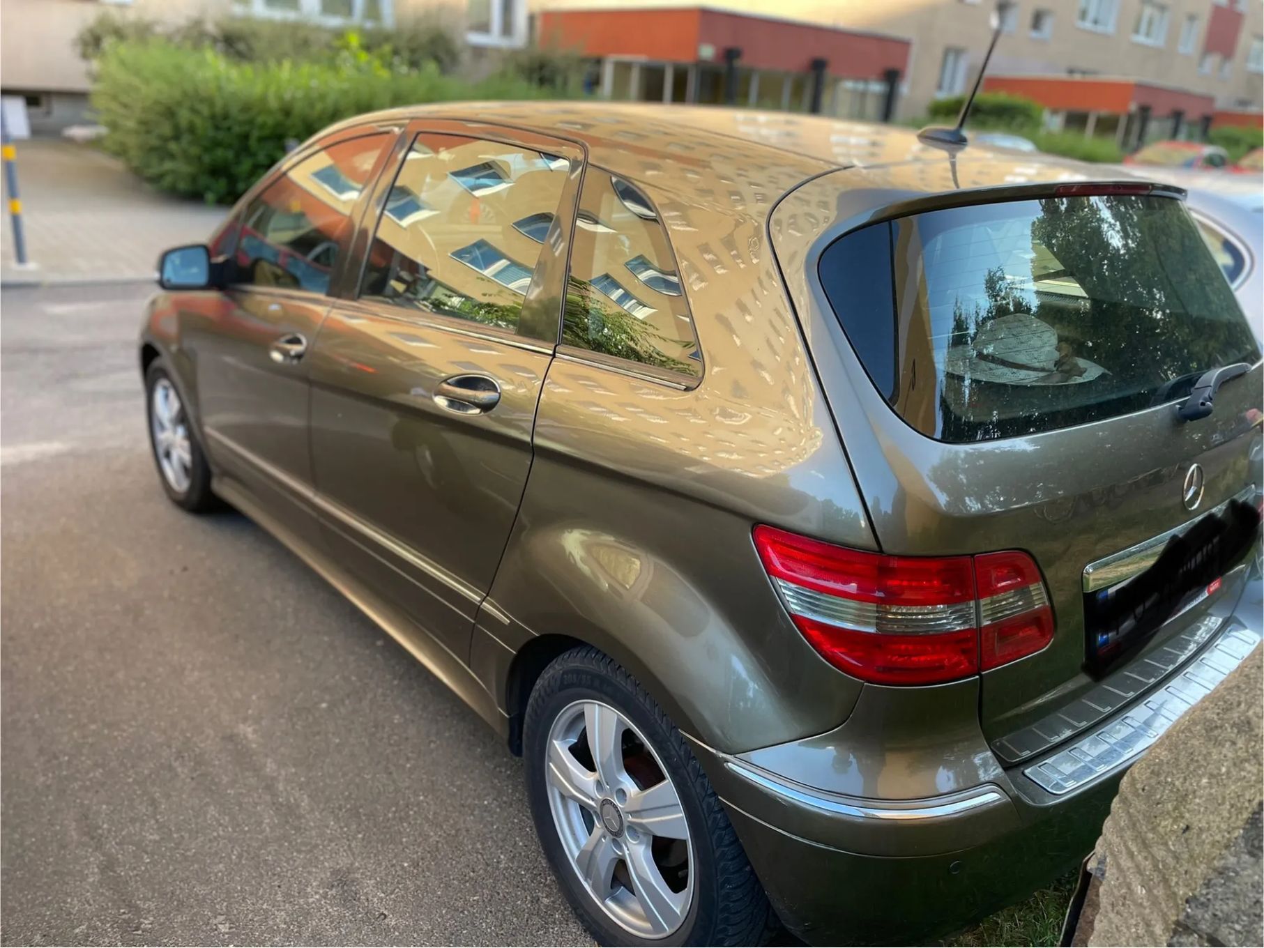 Mercedes-Benz Klasa B Sprzedam zadbanego Mercedesa klasy B, bezwypadkowy.