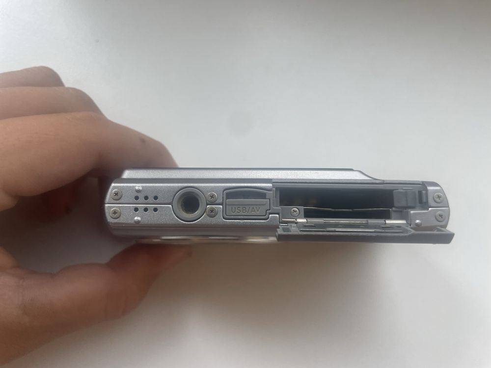 Aparat cyfrowy Casio Exilim EX-Z75 – 7.2 MP