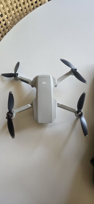 DJI Mavic Mini Fly More Combo – impecável, com 3 baterias + estojo + a