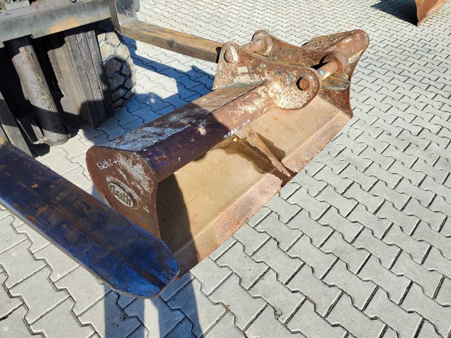 Łyżka skarpowa do koparki minikoparki szer 150cm sworzeń fi45mm BOBCAT
