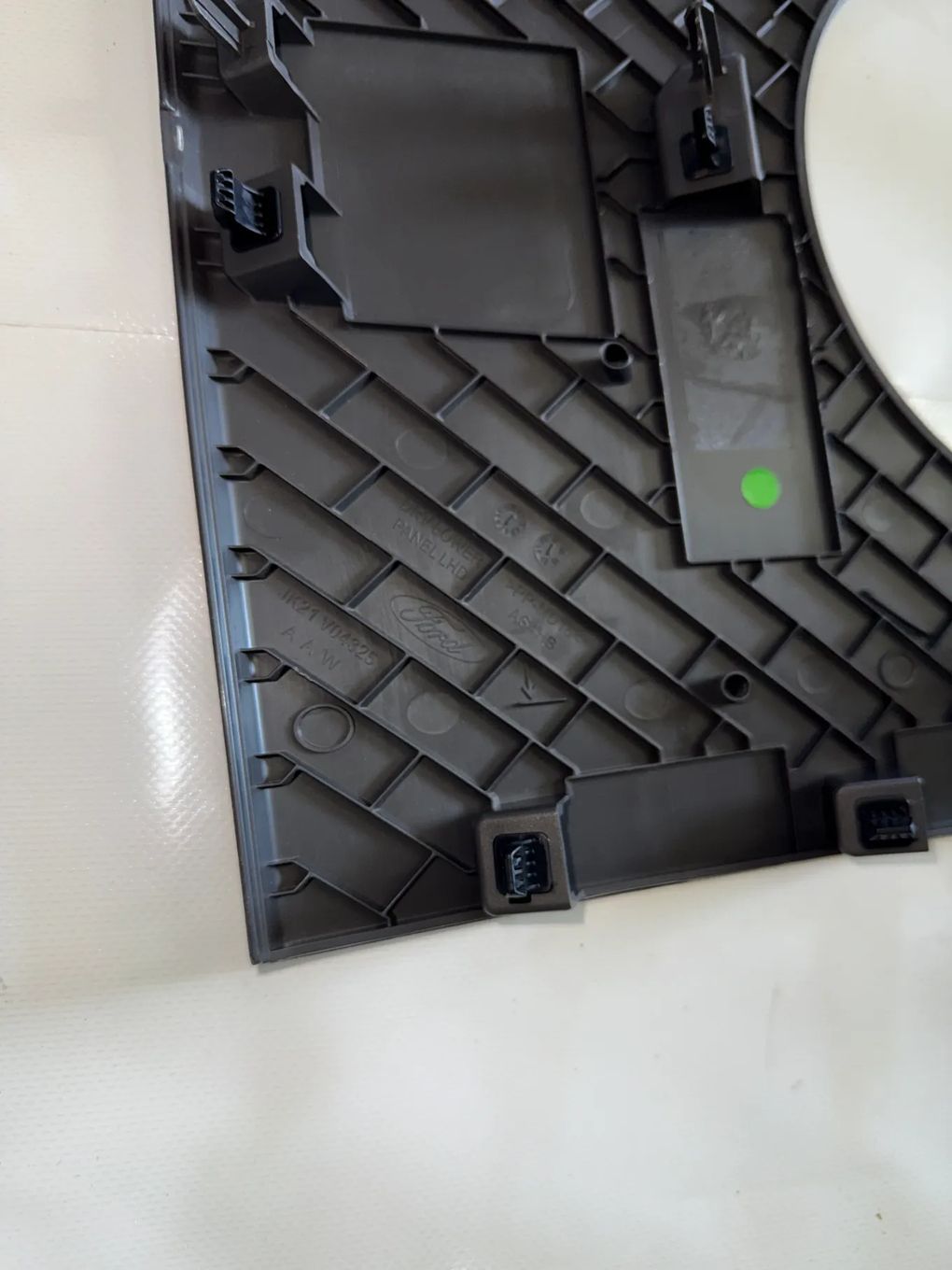 Zaślepka | Osłona | obudowa deski rozdzielczej | pod kierownice | Ford Transit Custom - jk21-v04325