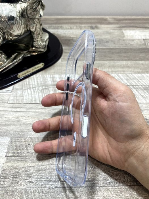 Чохол на iPhone 17 Pro Max з MagSafe!