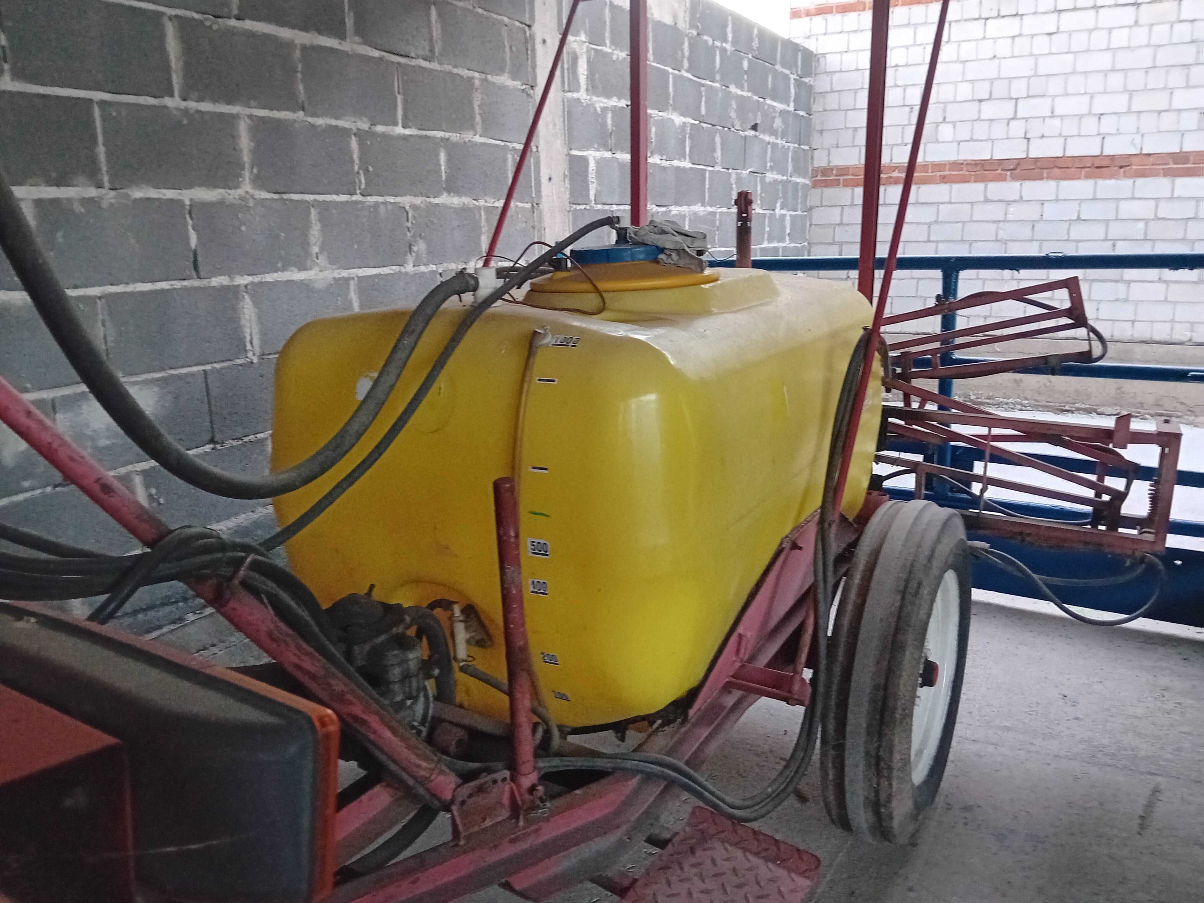 Opryskiwacz SKOTAREK 1000L