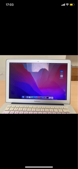 Macbook Air (13-inch, 2017) + charger + colorful keyboard protector64586136331649121