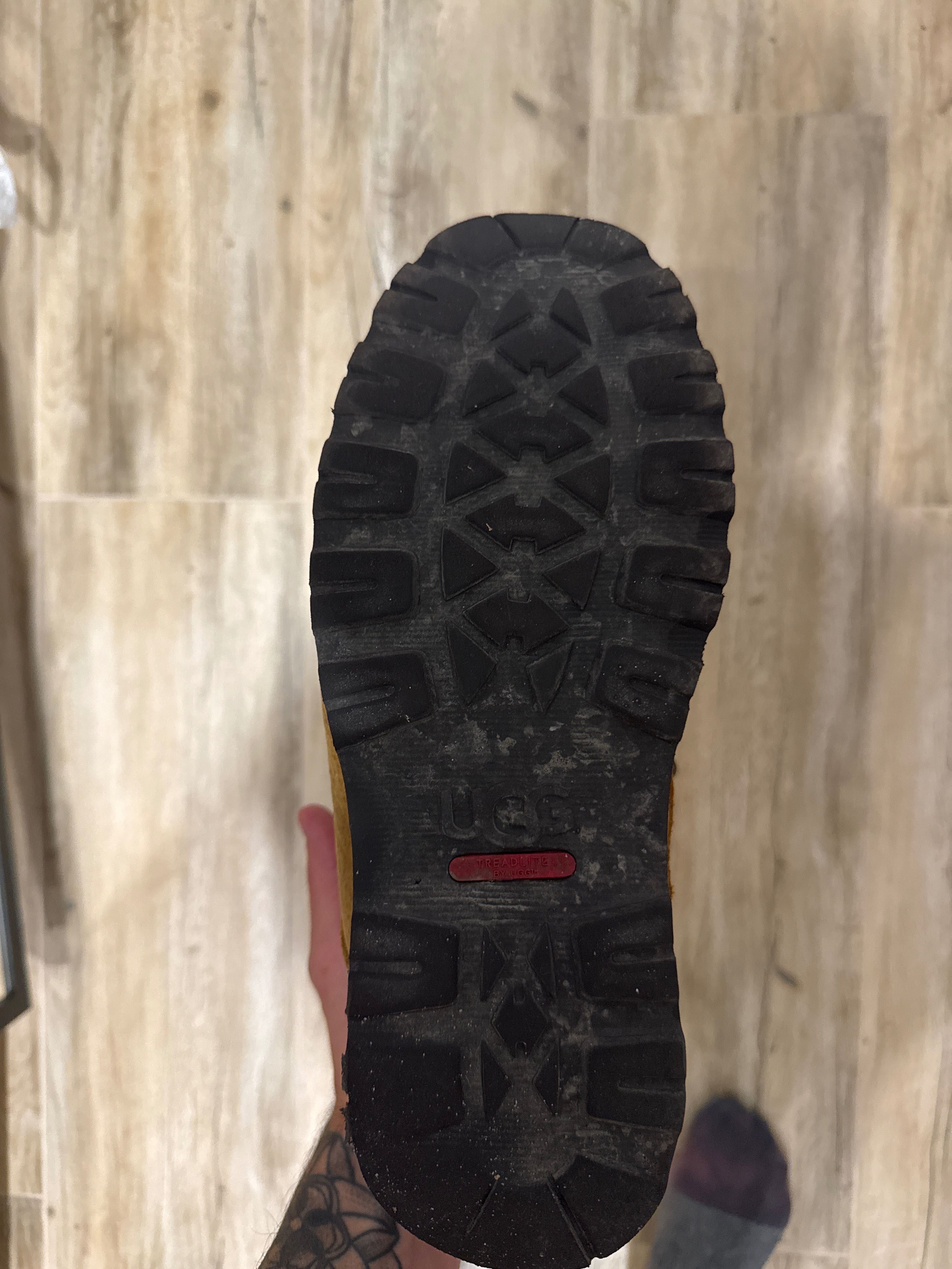 Зимнє взуття UGG