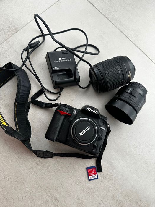 Aparat fotograficzny Aparat Nikon D7000 + 2 obiektywy + akcesoria