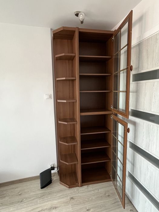 Biblioteczka narożna / szafka z witryną / regał 235 cm