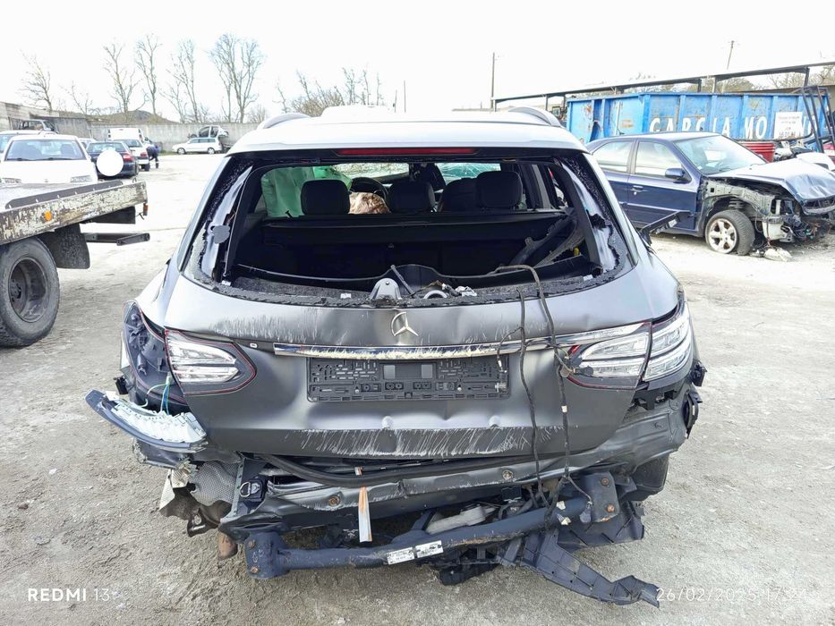 Para peças Mercedes-Benz C-Class  T-Model C 220 BlueTEC ano 2020