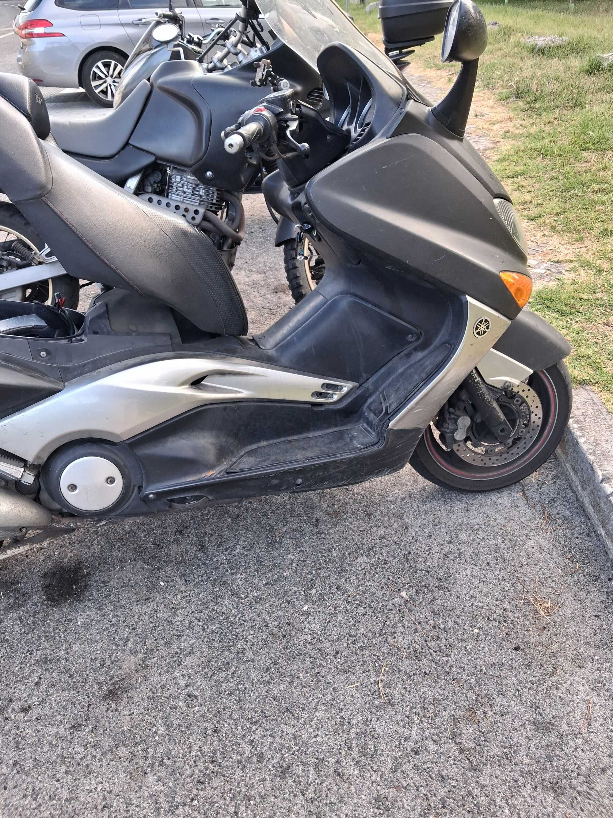Yamaha Tmax 500 black max