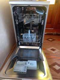 Продається посудомийна машинка Indesit DSG 051