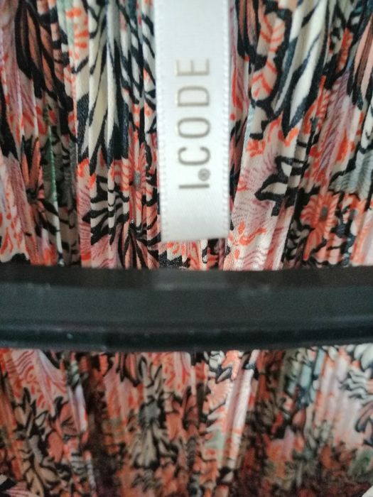 Bluzka w kwiatowy wzór I. Code L