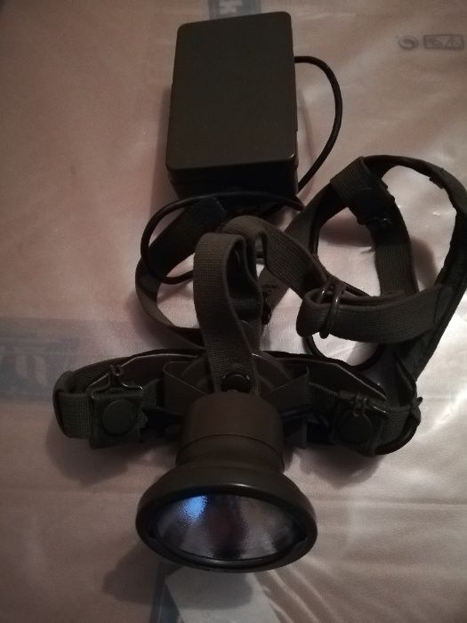 Lampa czołowa, oryginalna - militarna, Szwedzka - nowa