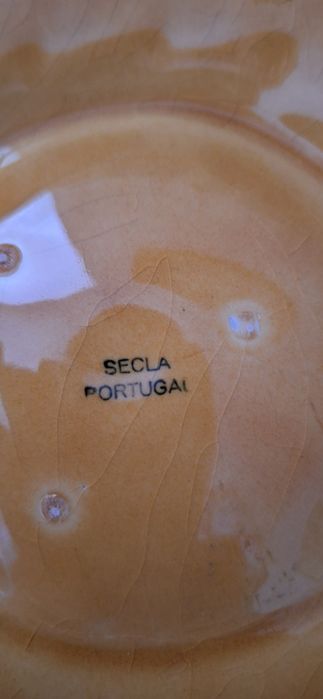 Prato SECLA motivo floral ambar vidrado relevado carimbado anos 60