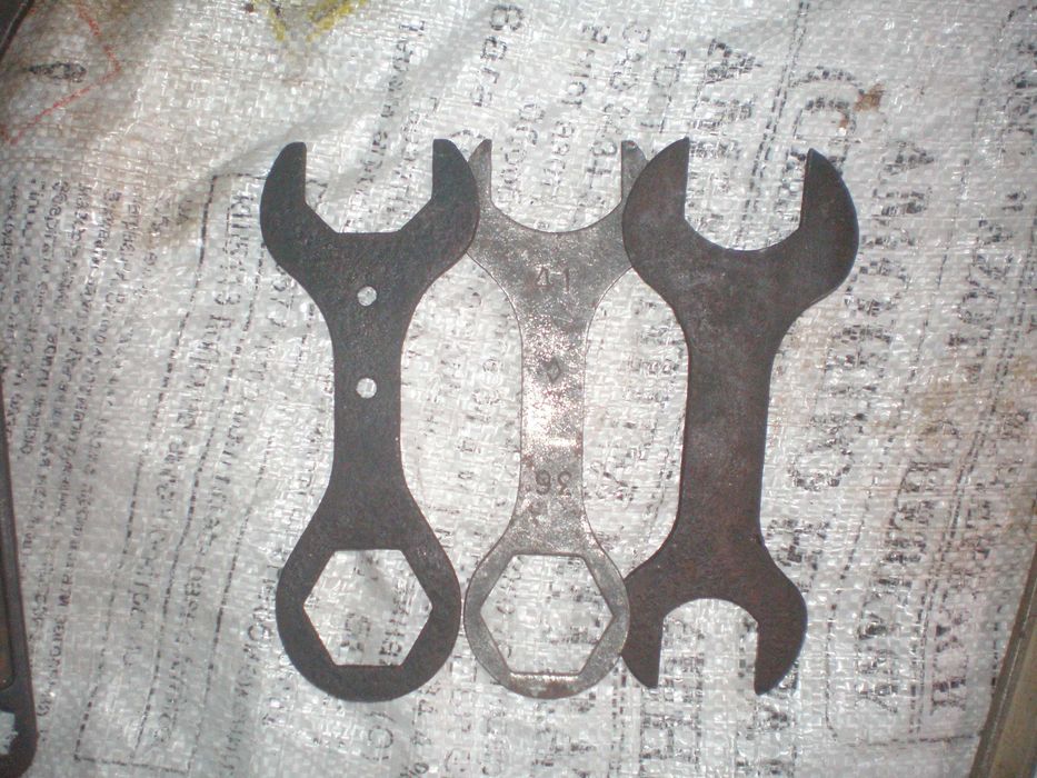 Гаечн  Газов Рожков ключи  труби нерж  желез разн диам. Головка на 60