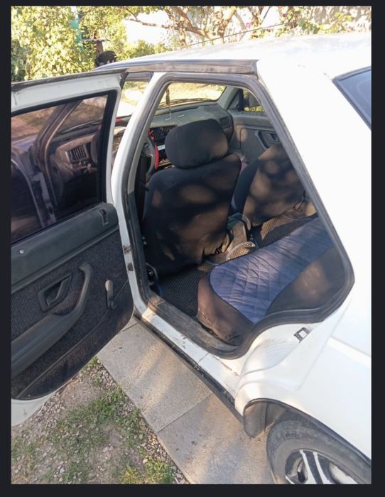 Продам Пежо 405.