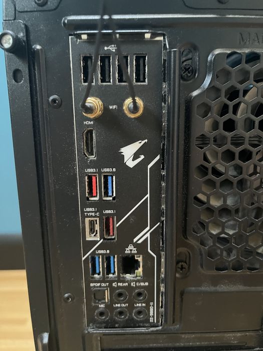 Komputer gamingowy i5-9600k/rtx 2060S/16GB/1TB