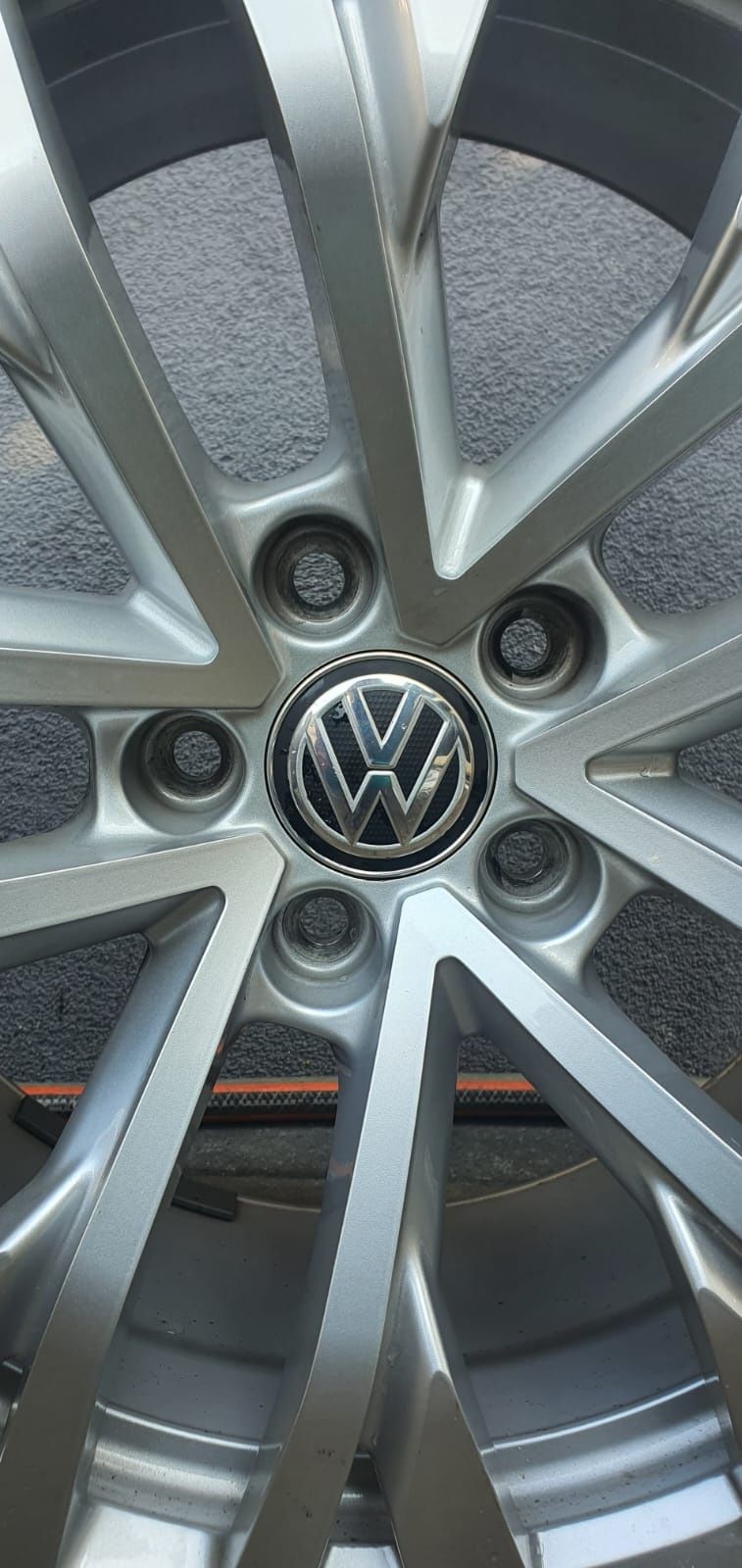 18 5x112 Vw oryginalne stan idealny