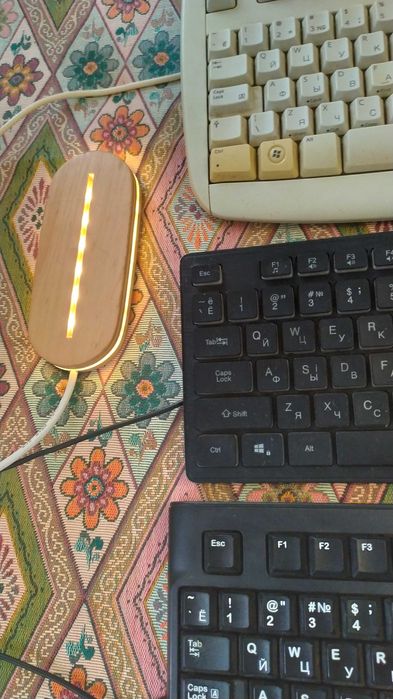 Клавиатура VINGA з підсвічуванням. Б/В.   + USB ліхтарик + подарунок