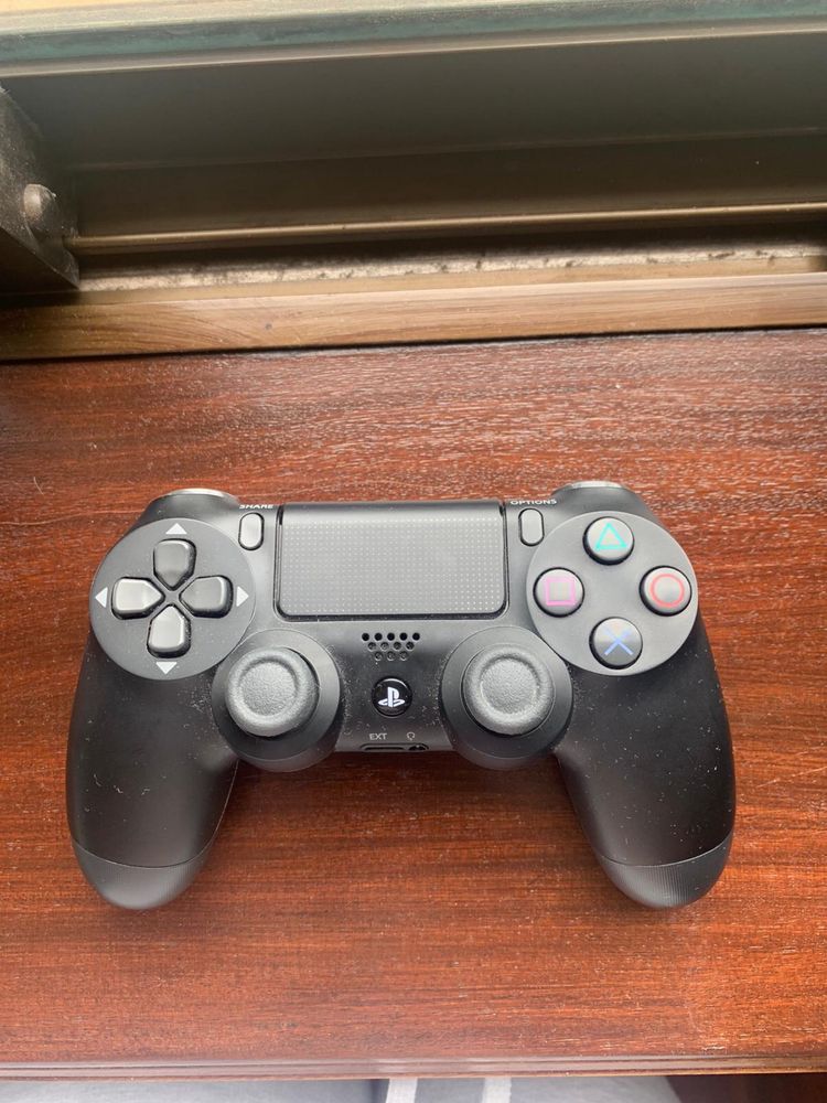 Playstation 4 Pro 1 TB