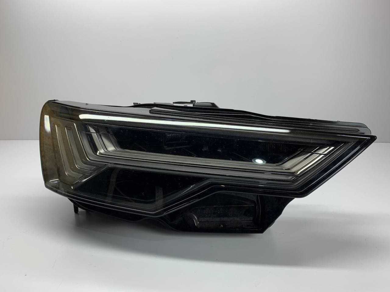 Фара передняя правая Audi A6 C8 4K FULL LED Matrix