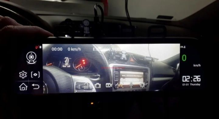 Rejestrator wideo w lusterku