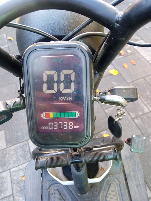 Трицикл електричний,електроскутер