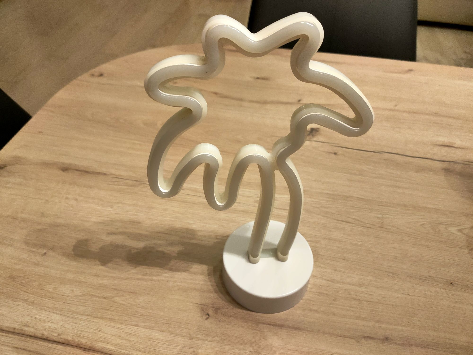 Lampka LED palma