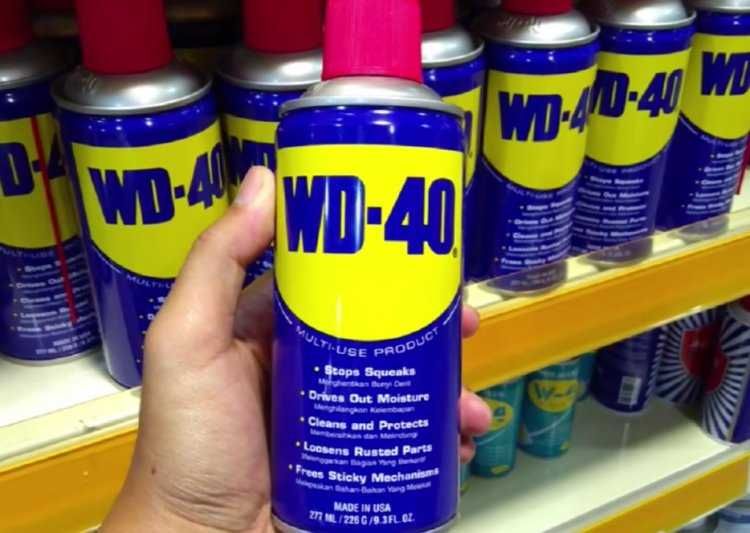 Preparat wielofunkcyjny WD-40 400 ml + dozownik - w dacie