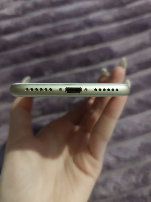 Iphone 7 32 gb гарний стан