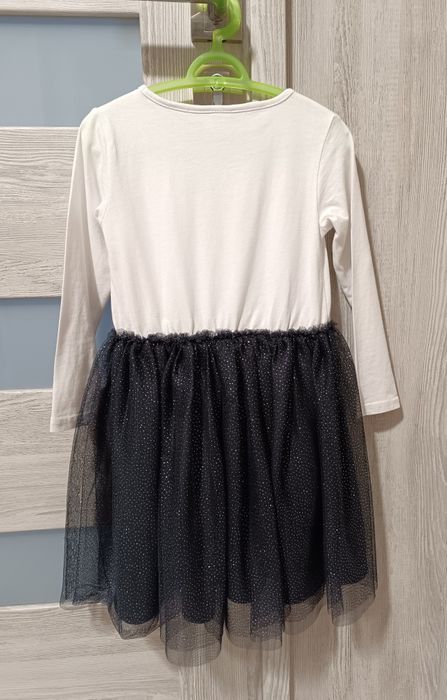 Sukienki dla dziewczynki 110