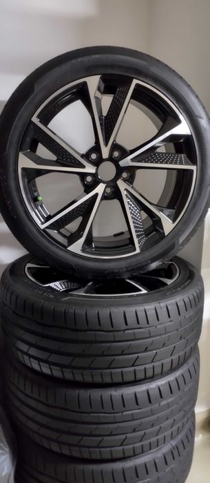 Jantes 18 /Pneus 225 45R 18/ 5×112