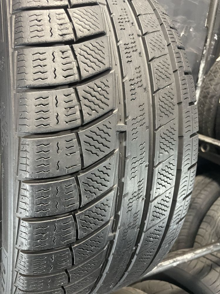 1шт 245/45 R17 Davanti Wintoura +