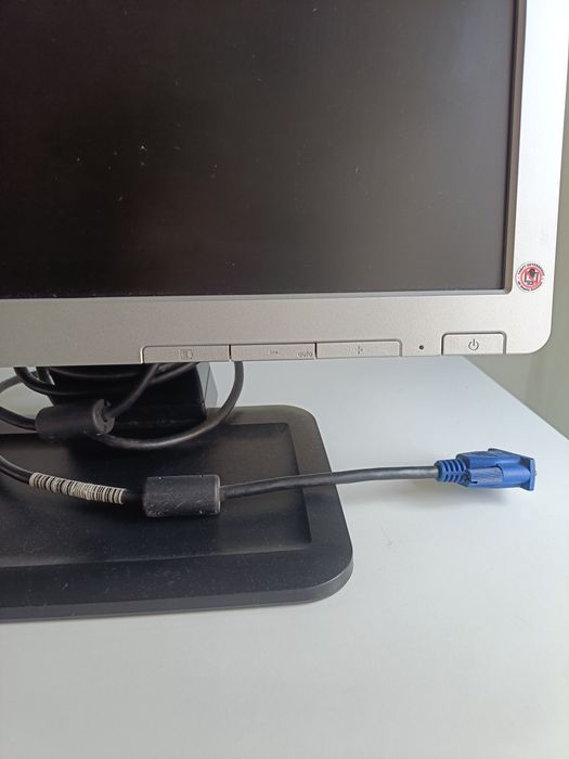 Monitor LCD HP Compac LE711