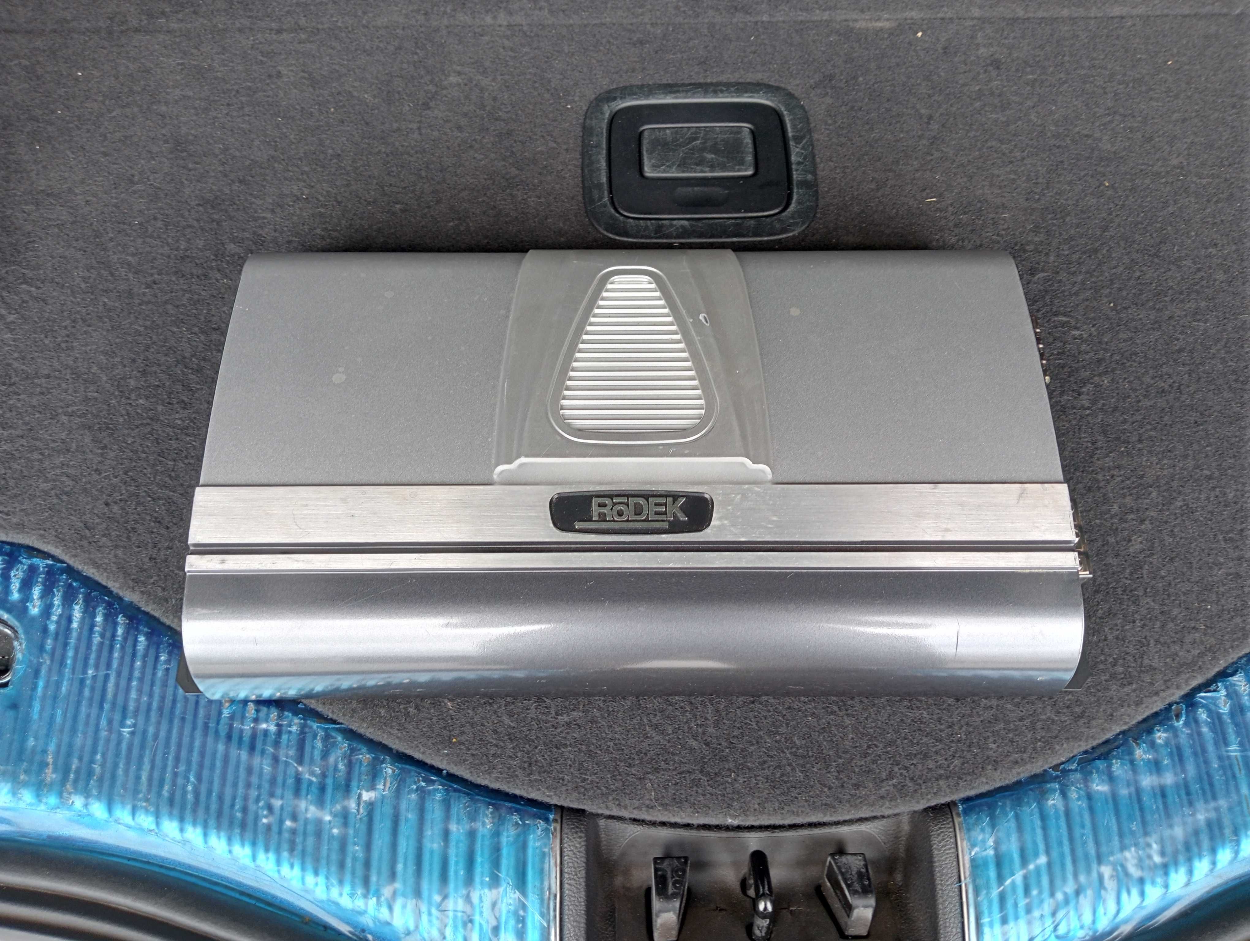 Wzmacniacz Rodek r2200n