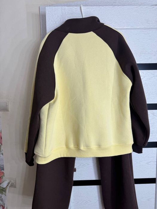 Продам спортивный женский костюм!