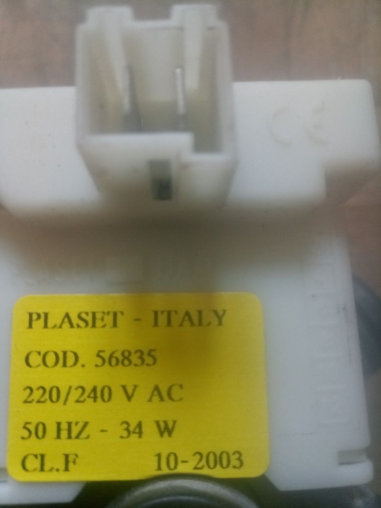 Помпа на стиральную машинку Indesit ws 105 tx ex оригинал Италия
