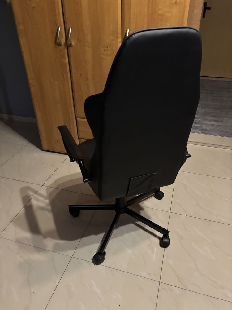 Fotel Mark Adler Boss 4.2