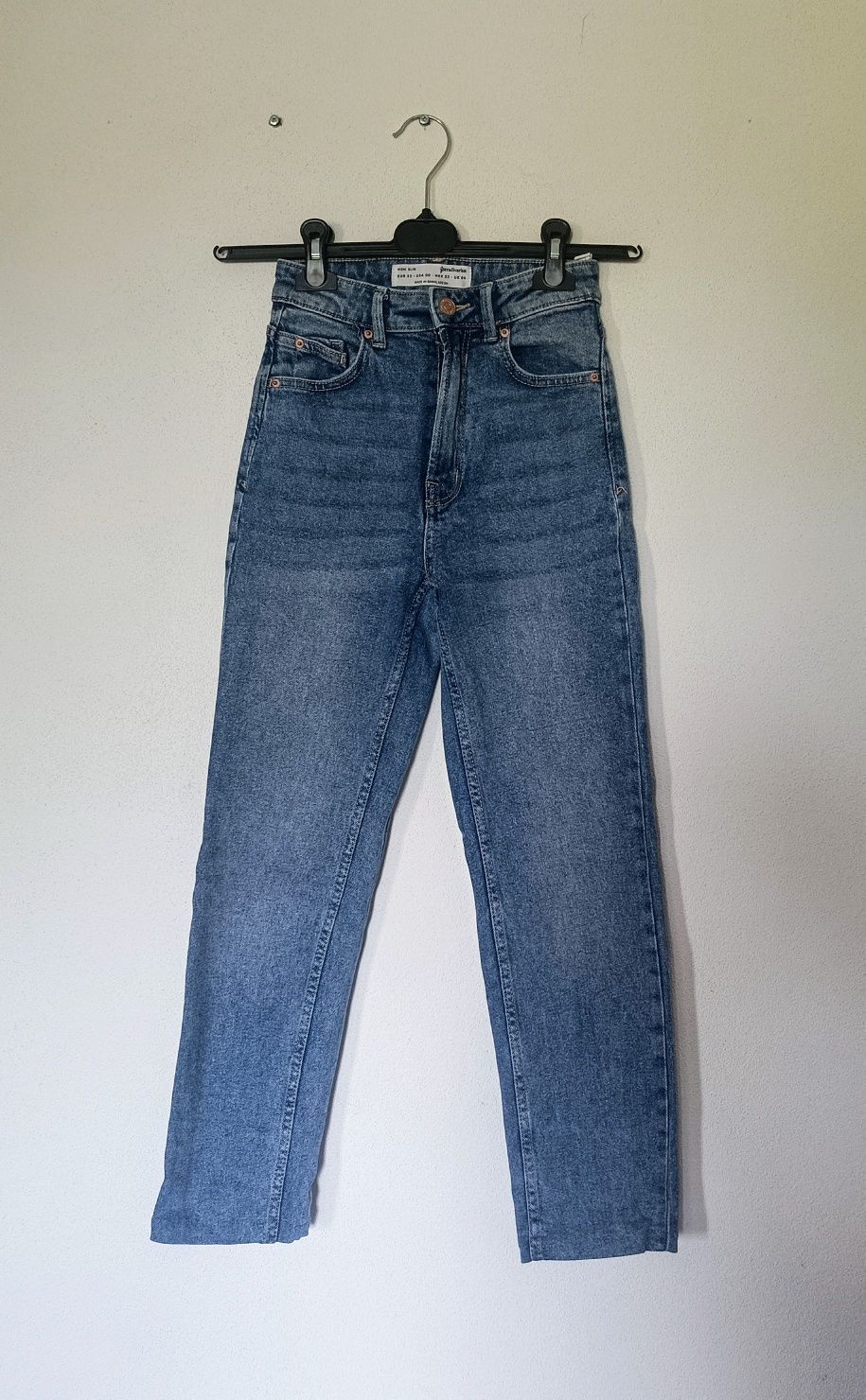 Stradivarius mom slim 32