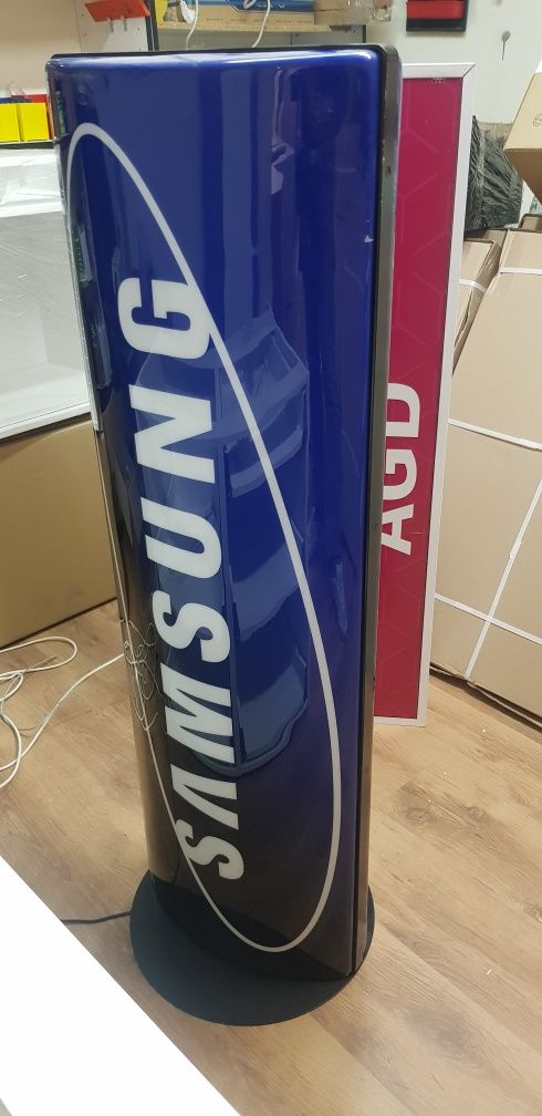 Samsung Duży baner reklamowy podświetlany stojący. reklama