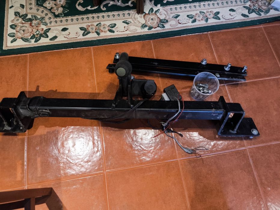 RESERVADO Engate de reboque Mercedes c220